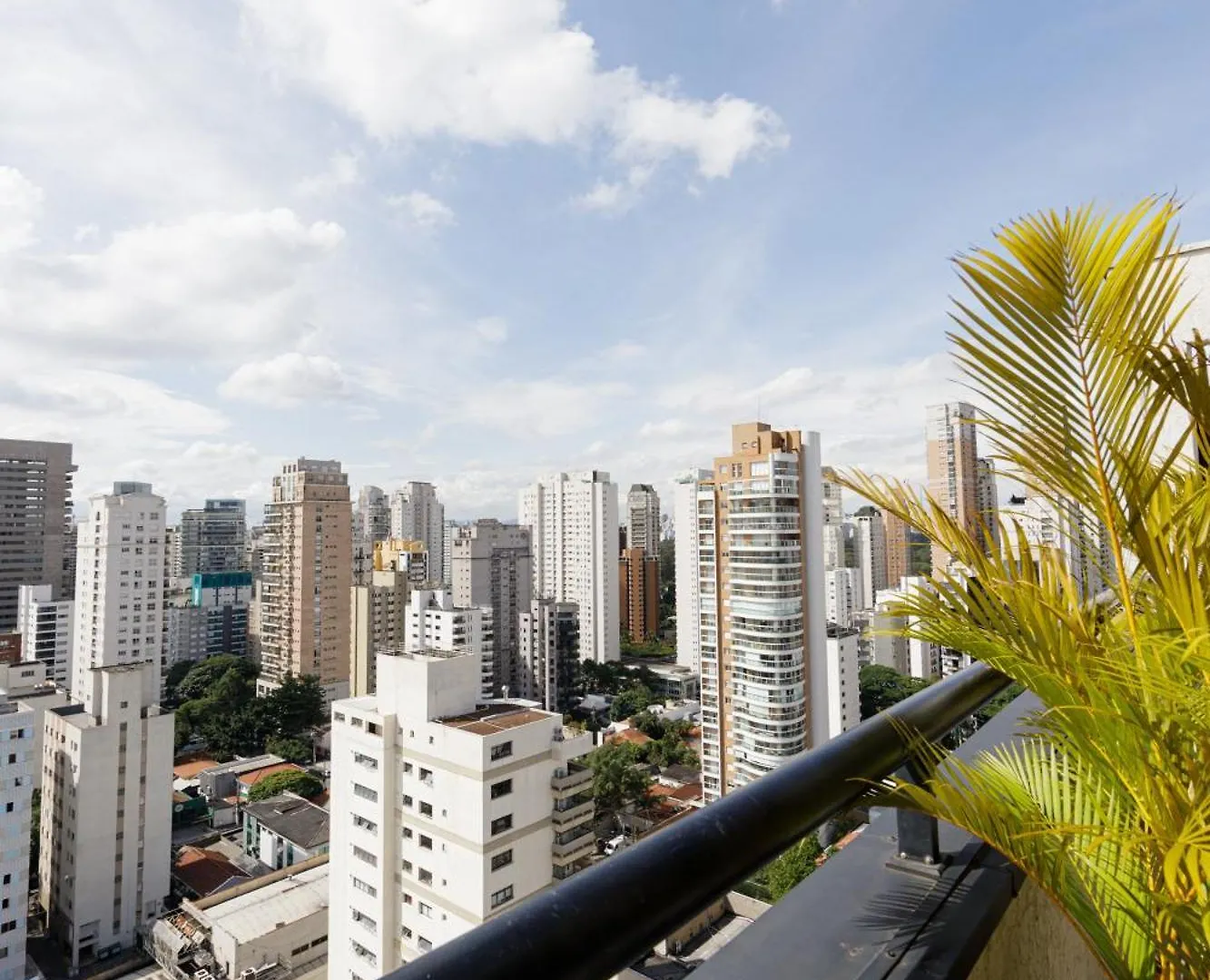 Moema Studio Com Garagem Sao Paulo Apartment